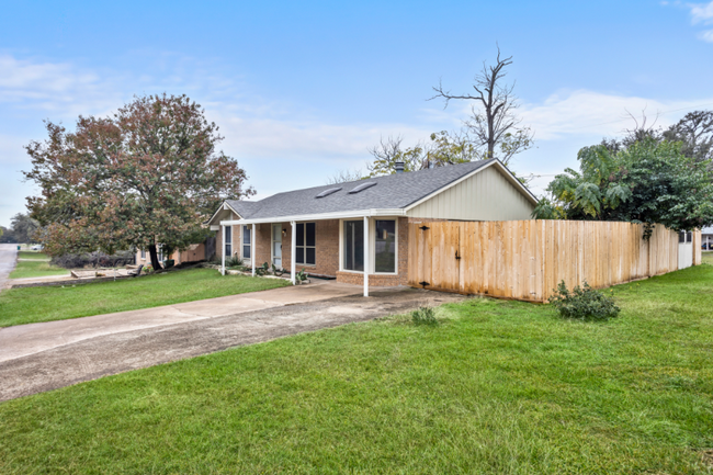 2 S Sherwood Dr in Belton, TX - Building Photo - Building Photo