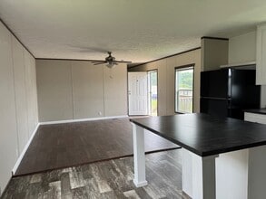 809 Austin Way in Dandridge, TN - Building Photo - Building Photo