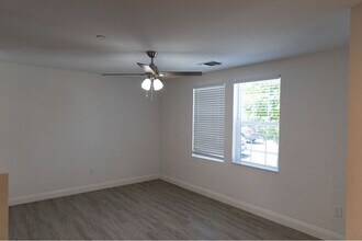 3309 San Jose Way in Sacramento, CA - Building Photo - Building Photo