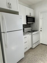 735 83rd St, Unit 1 in Miami Beach, FL - Building Photo - Building Photo