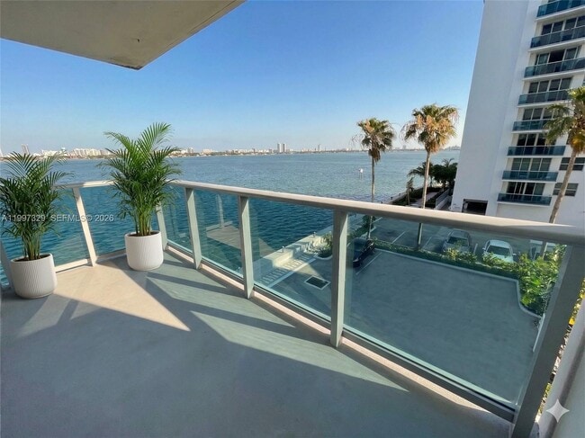 property at 7501 E Treasure Dr