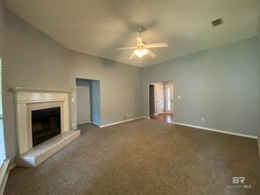 8057 Deerwood Dr in Daphne, AL - Building Photo - Building Photo