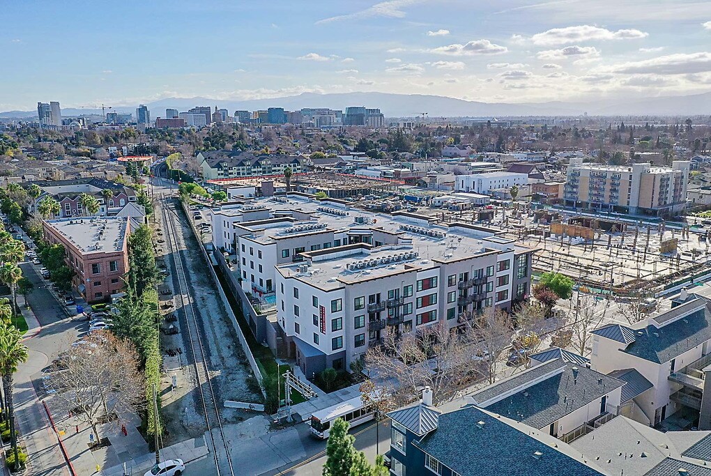 Mio in San Jose, CA - Building Photo