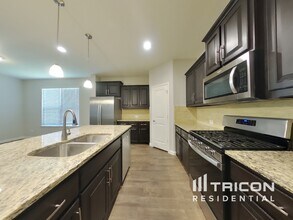432 Skipper Ln in Azle, TX - Building Photo - Building Photo