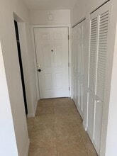 14500 SW 88th Ave, Unit 217 in Palmetto Bay, FL - Foto de edificio - Building Photo