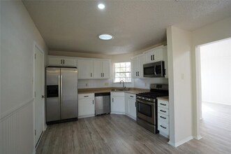 1000 Edgerly Ln in Pflugerville, TX - Building Photo - Building Photo
