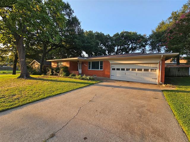 800 Valley View Dr in Arlington, TX - Building Photo - Building Photo