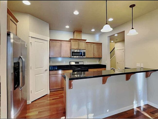 property at 19408 8 Pl W