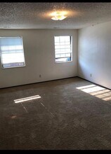 1720 Cambridge Dr in Longmont, CO - Building Photo - Building Photo