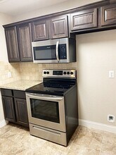 1808 Erin Dr in Vidor, TX - Building Photo - Building Photo