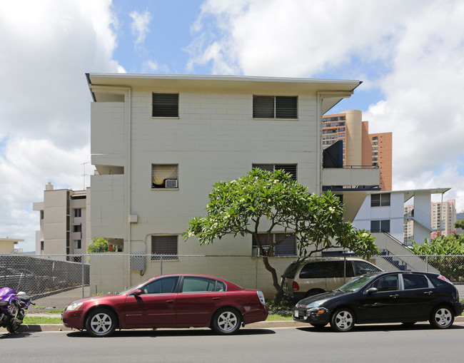 2996 Ala Napuaa Pl in Honolulu, HI - Building Photo - Building Photo