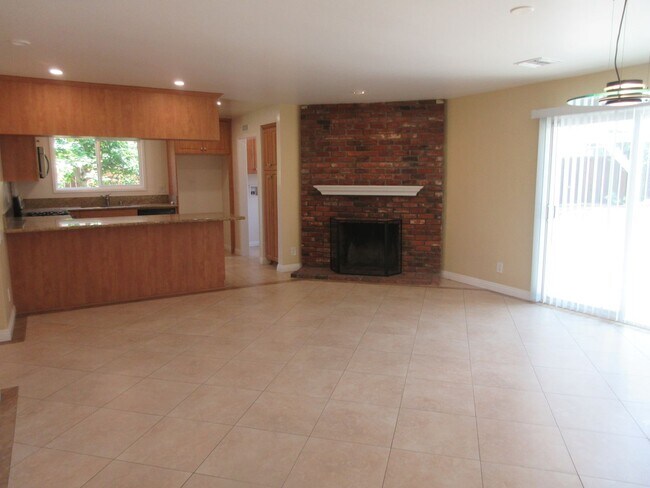 18330 Blackhawk St in Los Angeles, CA - Building Photo - Building Photo