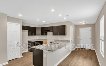 8311 Dandy Ave in Jacksonville, FL - Building Photo - Building Photo