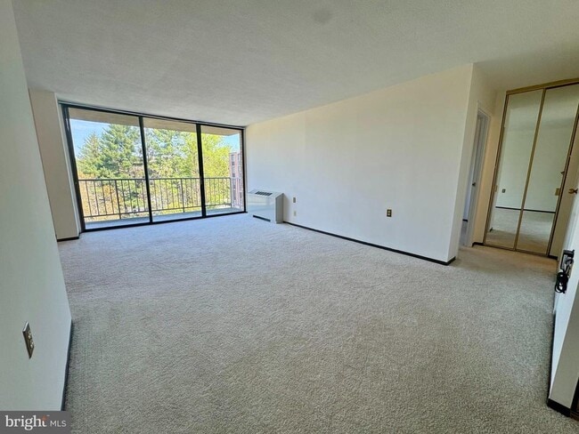 property at 801 Yale Ave