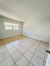 8601 SW 94th St in Miami, FL - Building Photo - Building Photo