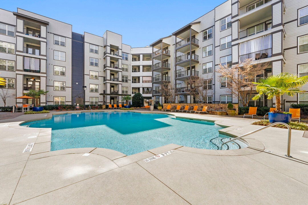 The Lookout O4W in Atlanta, GA - Building Photo