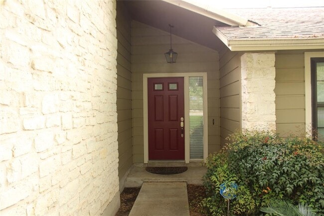 12001 Cherie Dr in Austin, TX - Building Photo - Building Photo