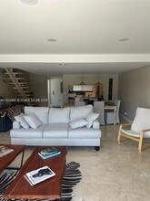 4000 NE 168th St in North Miami Beach, FL - Building Photo - Building Photo