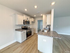 8049 Westpointe Ln in Pensacola, FL - Building Photo - Building Photo