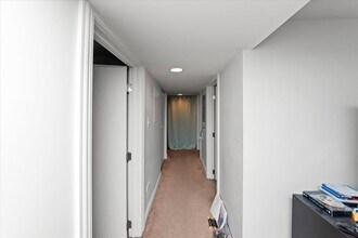 2340 W Montana St, Unit 1F in Chicago, IL - Building Photo - Building Photo