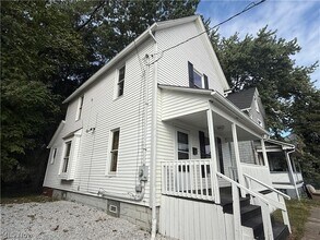 70 Wise St in Akron, OH - Foto de edificio - Building Photo