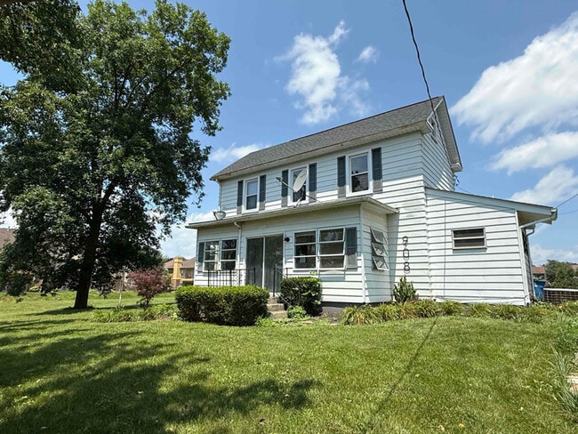 property at 908 Cedar Creek Grade
