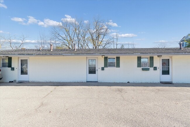 660-672 Flint Rd in Brighton, MI - Building Photo - Building Photo