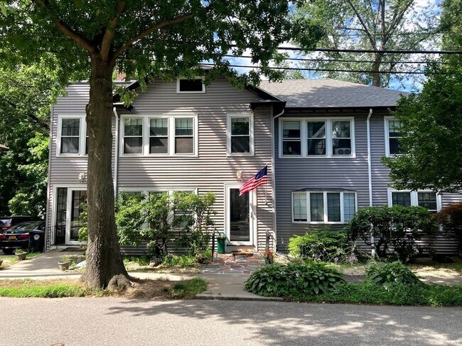 property at 36 Beaconsfield Rd