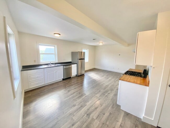 property at 12 Malletts Bay Ave