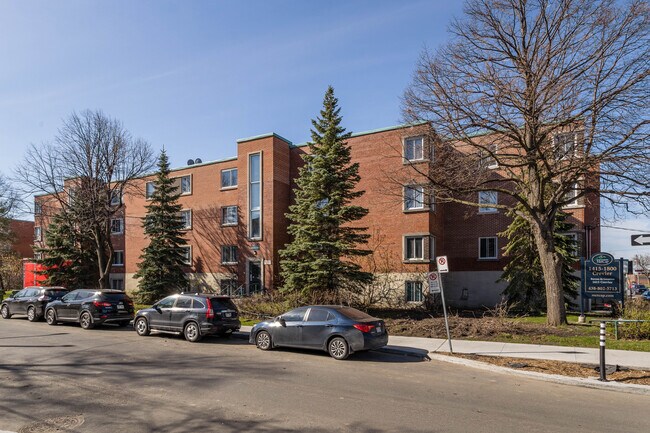 1800 Crevier Rue in St. Laurent, QC - Building Photo - Building Photo