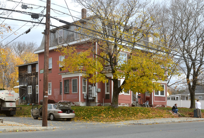 167 E Main St in Orange, MA - Building Photo - Building Photo