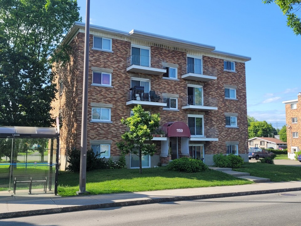 1159 Jean-Talon Boul O in Québec, QC - Building Photo