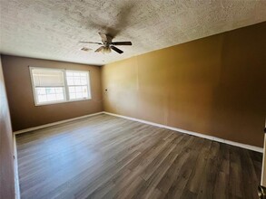 5943 Southville St in Houston, TX - Building Photo - Building Photo