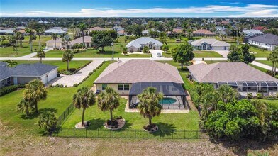 613 Boundary Blvd in Rotonda West, FL - Building Photo - Building Photo