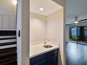 14911 Wunderlich Dr, Unit 907 in Houston, TX - Foto de edificio - Building Photo