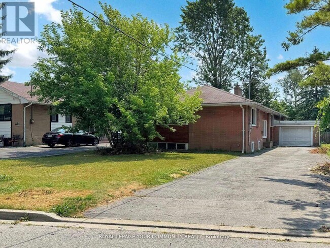 property at 17 Dobbin Rd