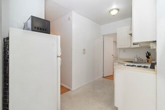 312 E 93rd St in New York, NY - Building Photo - Building Photo