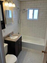 43 Sycamore St, Unit 2 in Albany, NY - Foto de edificio - Building Photo