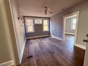 11 Montrose Terrace, Unit 2 in Irvington, NJ - Building Photo - Building Photo