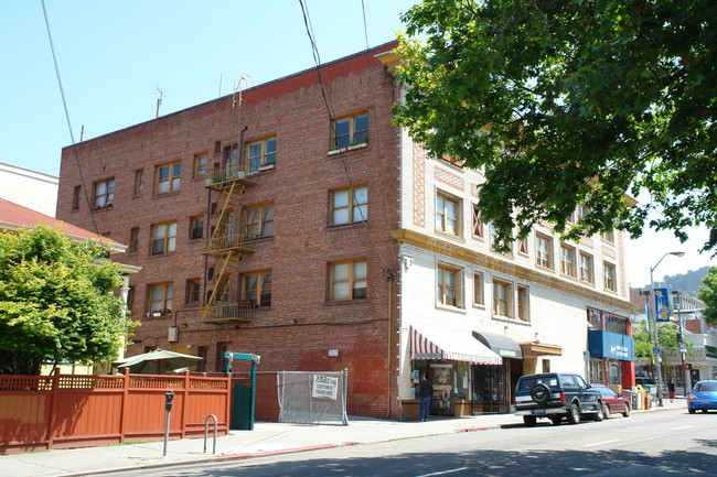 2482-2500 Telegraph Ave in Berkeley, CA - Building Photo - Building Photo