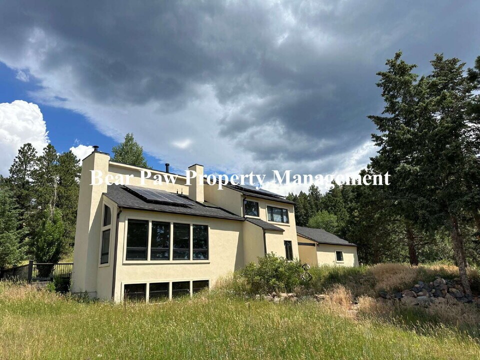 33379 Buffalo Park Rd in Evergreen, CO - Building Photo