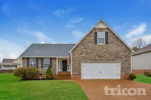 2636 Danbury Cir in Spring Hill, TN - Building Photo
