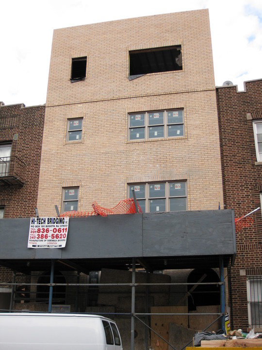 1347 57th St in Brooklyn, NY - Building Photo