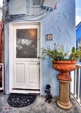 212 N Coast Hwy-Unit -Apt 6 in Laguna Beach, CA - Building Photo - Building Photo