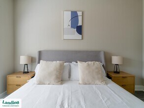 18101 Point Lookout Dr, Unit 145 in Houston, TX - Building Photo - Building Photo