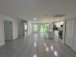 568 Americana Blvd NW in Palm Bay, FL - Building Photo - Building Photo