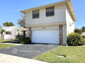 670 Thornridge Ave, Unit #727 in Davie, FL - Building Photo