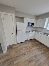 10050 Willdan Dr, Unit Apt. A in St. Louis, MO - Building Photo - Building Photo