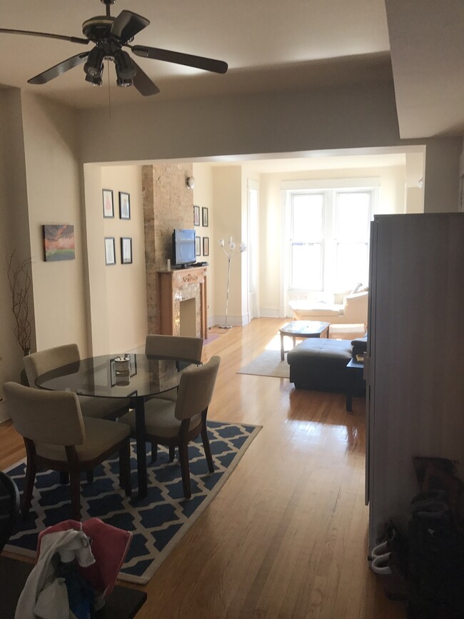1659 N Halsted St, Unit Garden in Chicago, IL - Building Photo - Building Photo
