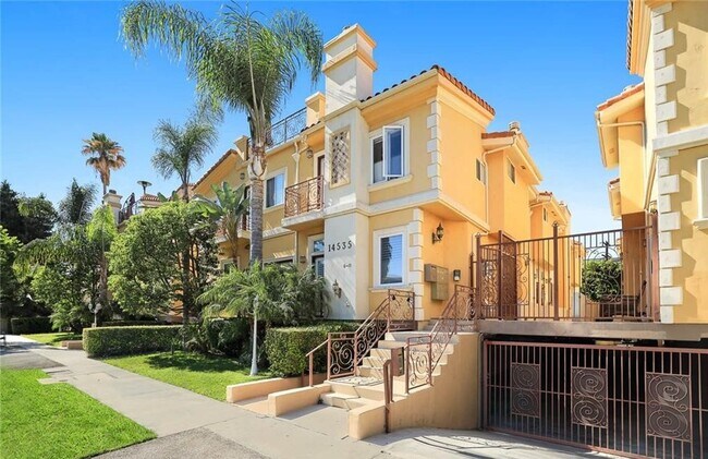 property at 14535 Margate St